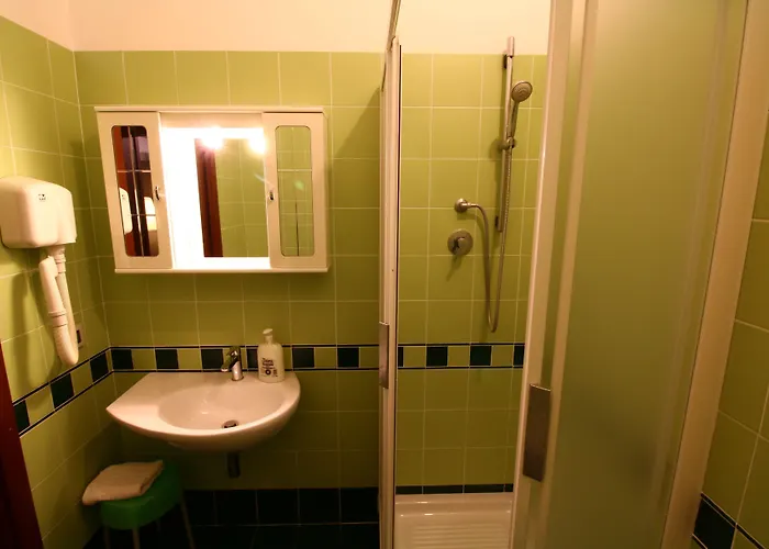 Trasteverooms La Bernardon בית הארחה 3*